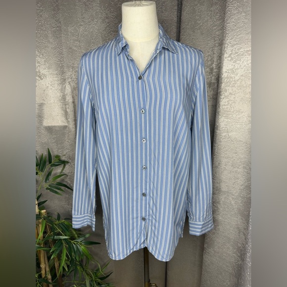 J. Jill Women’s Striped Print Long Sleeve Button-Down Shirt Blue Sz XS - Picture 1 of 11